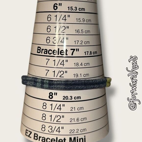 Bundle Sale 3 for $15 | Wakami Leather and String Bracelet - Picture 6 of 8